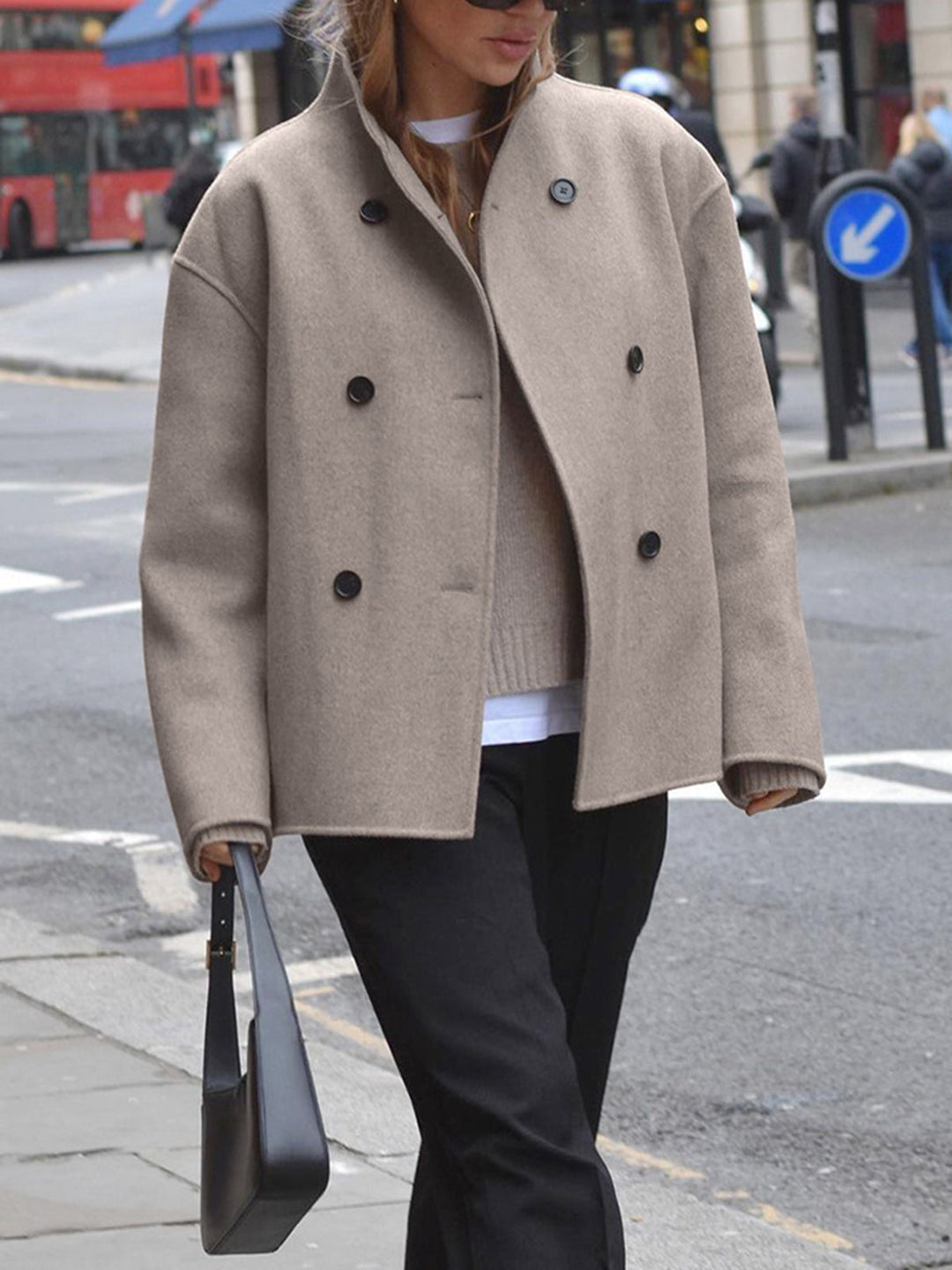 Mune | Oversized fashion jacket with button closure