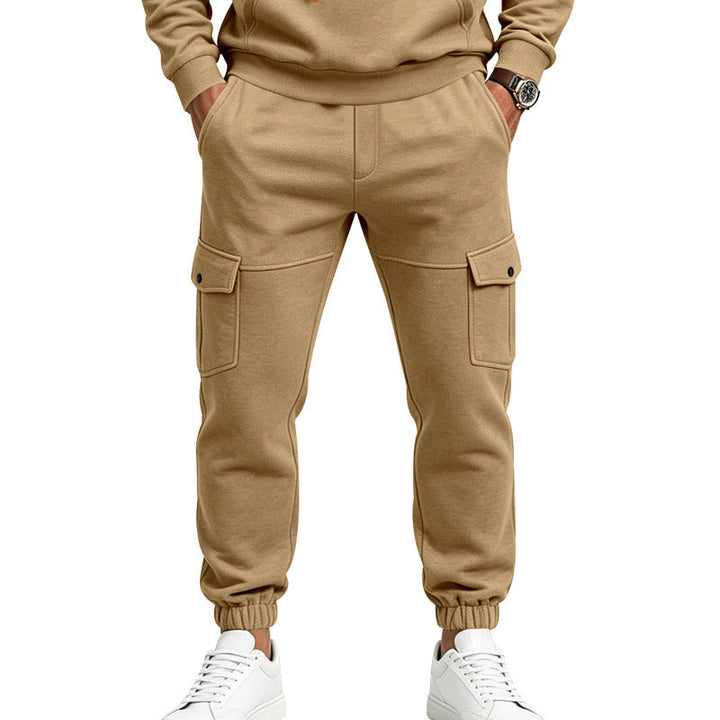 Men's cargo jogging pants with side flap pockets, drawstring and elastic cuffs Mune Fashion