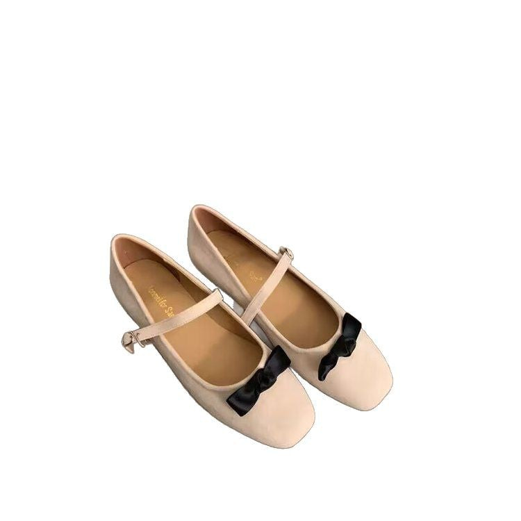 Elegant Women's Ballerina Flats with Mary Jane Strap and Bow Detail