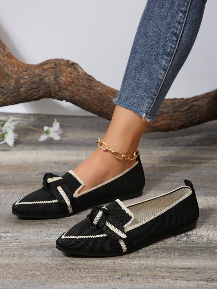 Women's woven lace slippers with decorative bow and padded comfort footbed Mune Fashion