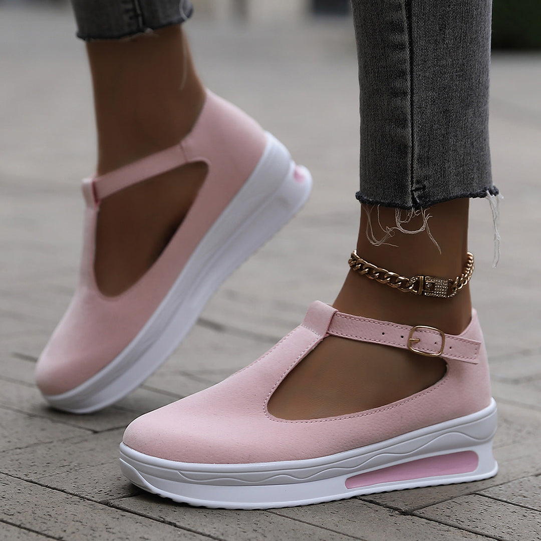 Women's Comfortable and Fashionable Mary Janes with Adjustable Strap