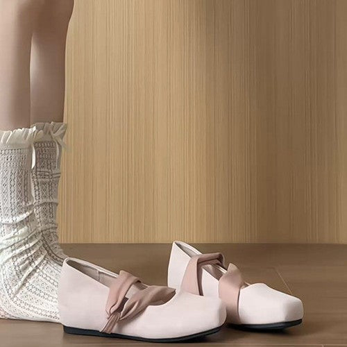 Women's Elegant Ballet Flats with Strappy Design