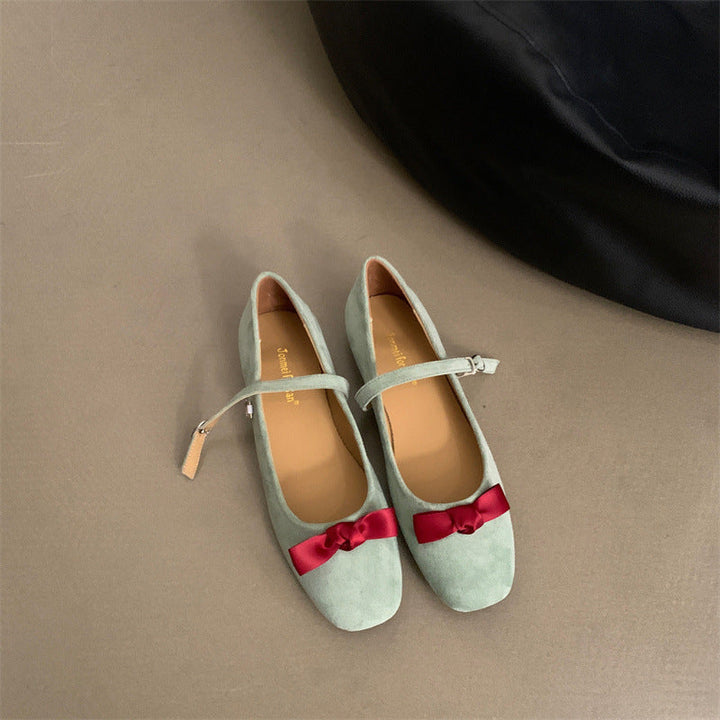 Elegant Women's Ballerina Flats with Mary Jane Strap and Bow Detail
