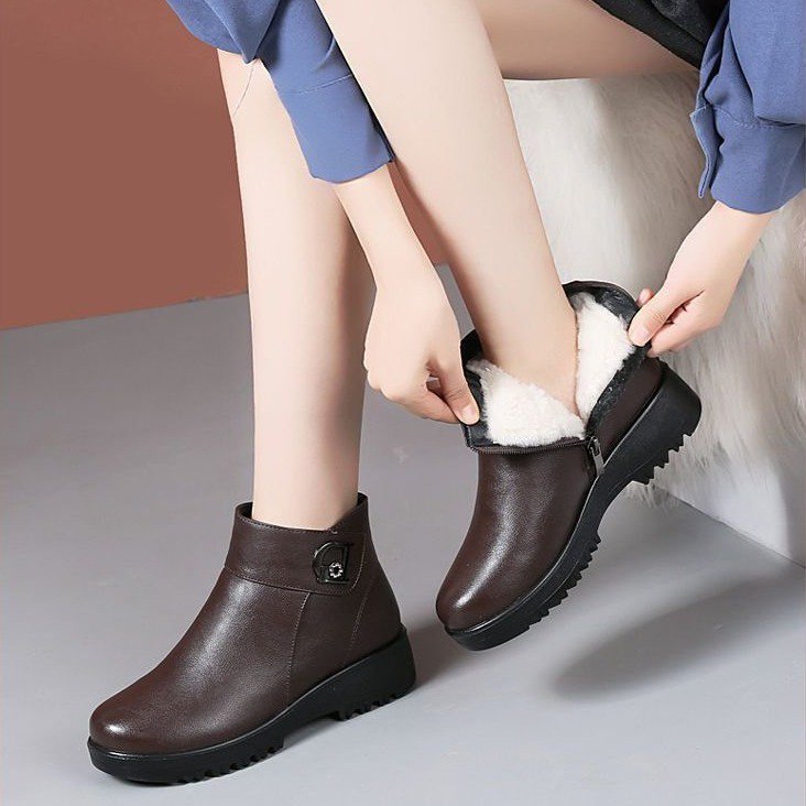 Ladies Elegant Winter Ankle Boots with Warm Lining Mune Fashion
