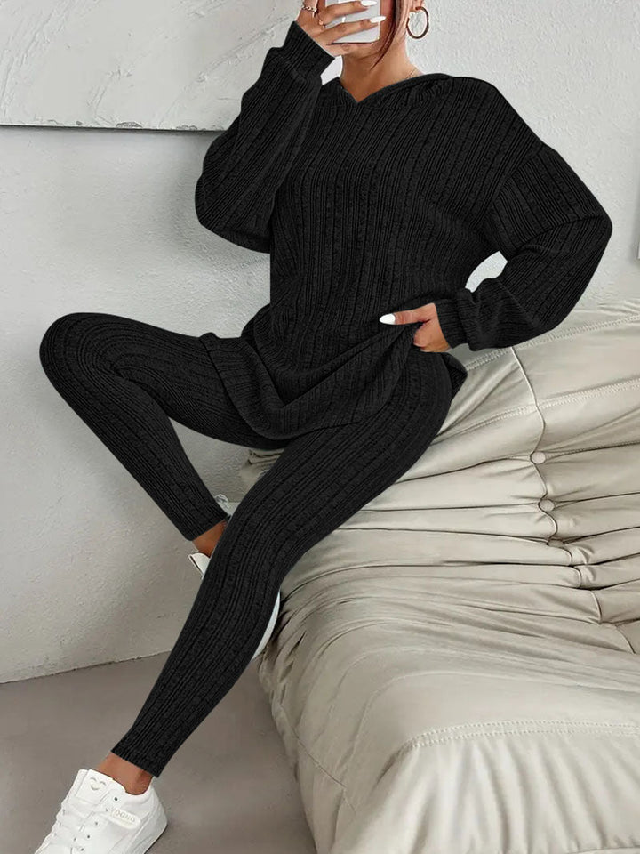 Women's Ribbed Lounge Set in Knit with Oversized Hoodie and High-Waist Leggings Mune Fashion