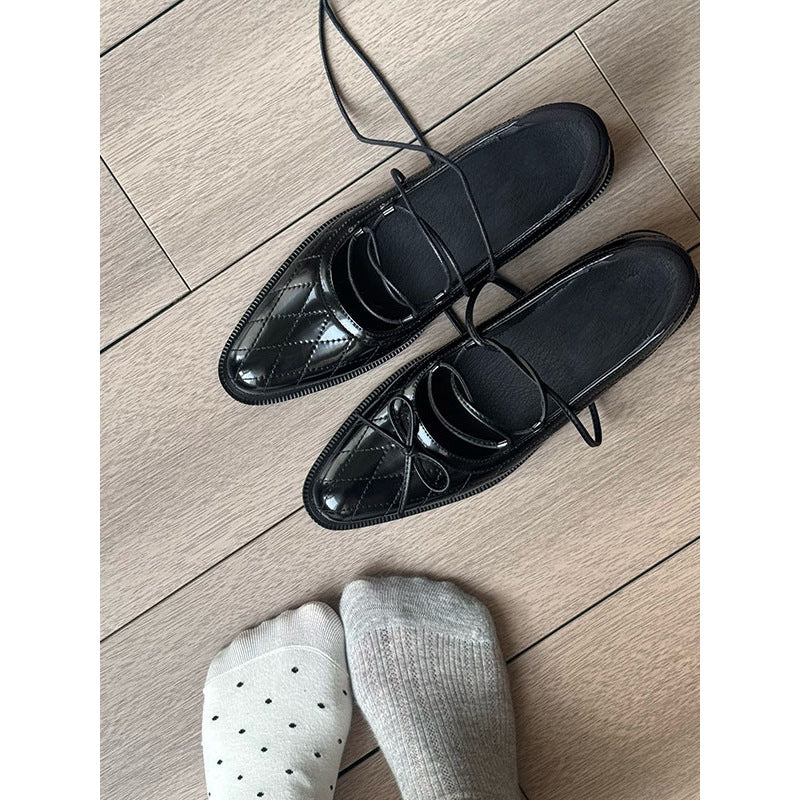 Women's Patent Leather Shoes with Refined Lacing