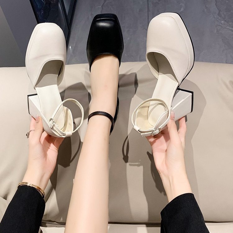 Women's Mary-Jane pumps with square toe box, platform and sturdy block heel Mune Fashion