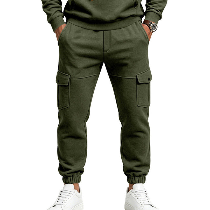 Men's cargo jogging pants with side flap pockets, drawstring and elastic cuffs Mune Fashion