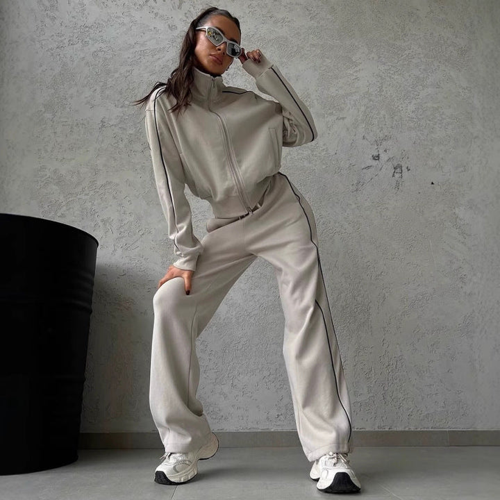Women's casual sweatset with stand-up collar zip cropped jacket and high-waisted flared pants Mune Fashion