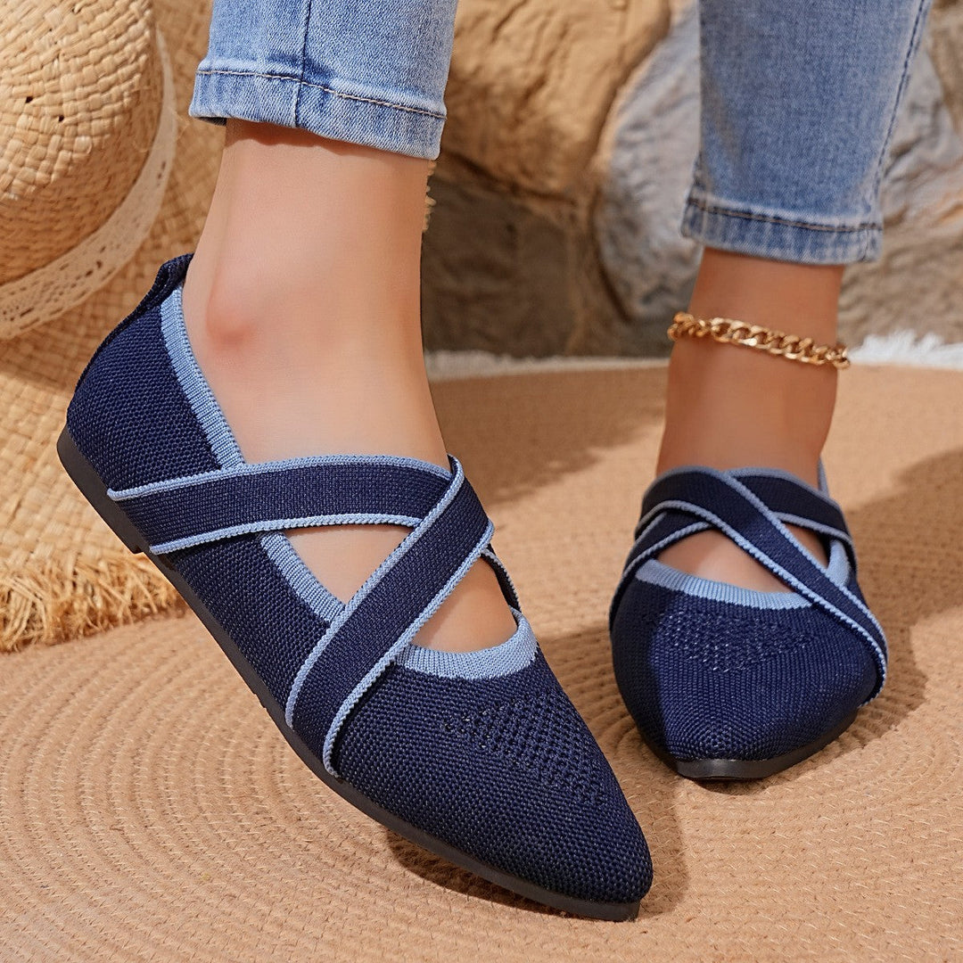 Women's woven lace slippers with decorative bow and padded comfort footbed Mune Fashion