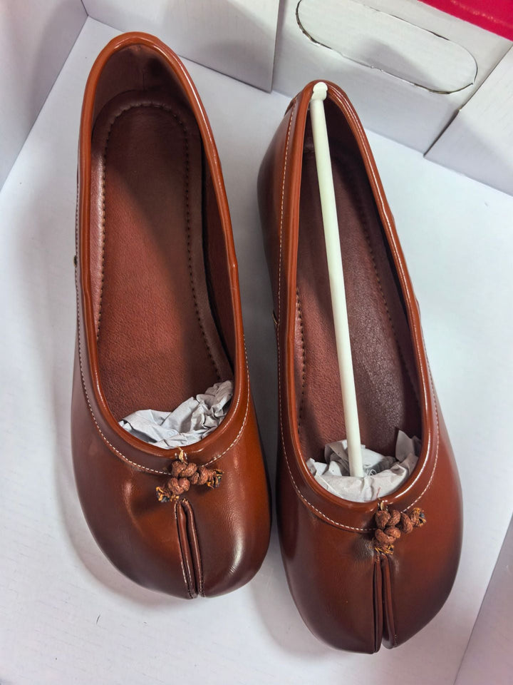 Elegant Women's Ballet Flats with Fashionable Knot Detail