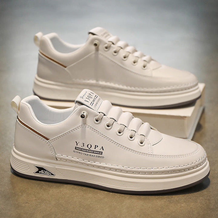Men's Low-Top City Sneaker made of synthetic leather with thick comfort sole and discreet logo embossing Mune Fashion