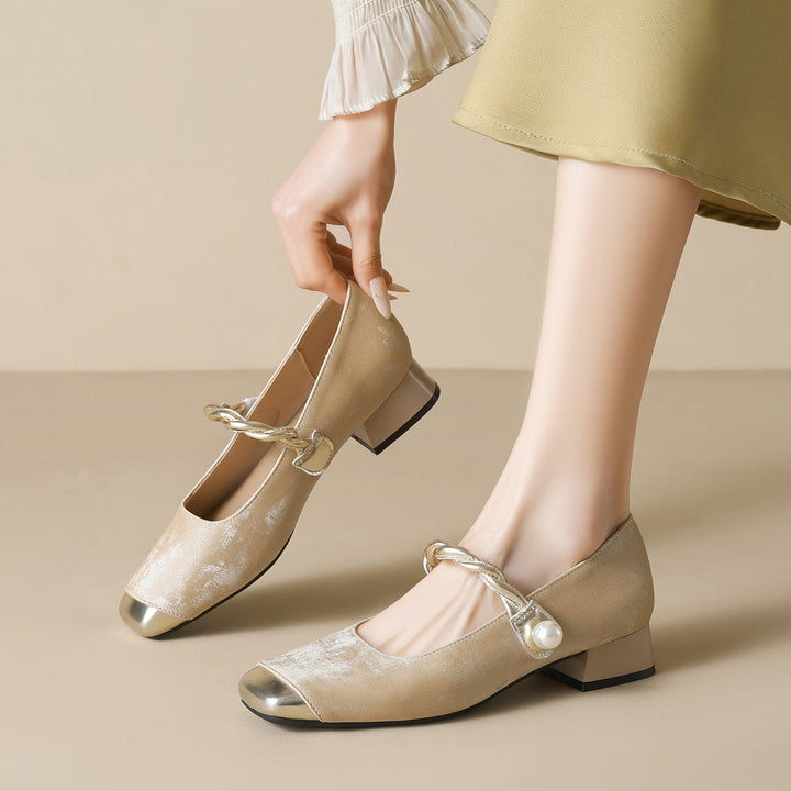Elegant Women's Ballet Flats with Pearl Embellishments