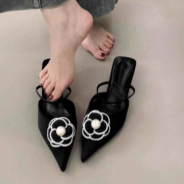 Women's pointed toe mule slippers with floral ornament and delicate strap guidance Mune Fashion