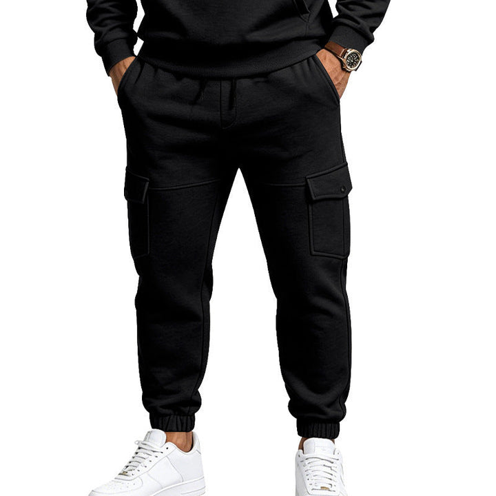 Men's cargo jogging pants with side flap pockets, drawstring and elastic cuffs Mune Fashion