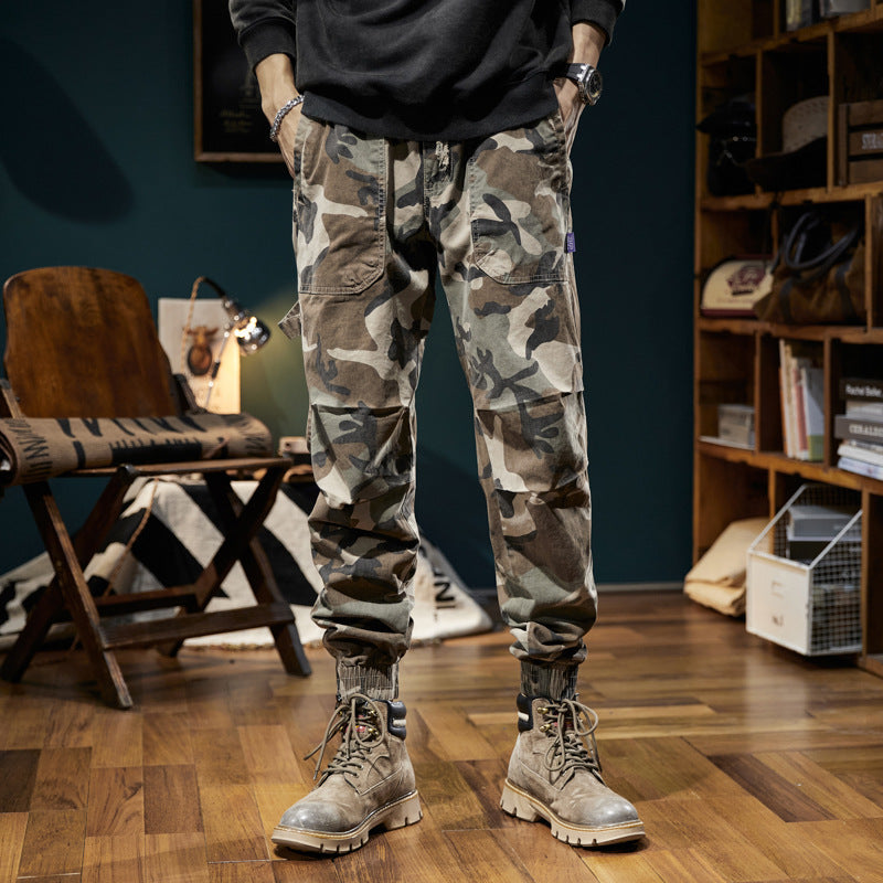 Herren Camouflage-Cargo-Jogginghose mit Tunnelzug, Knieabnähern und geripptem Knöchelabschluss Mune Fashion