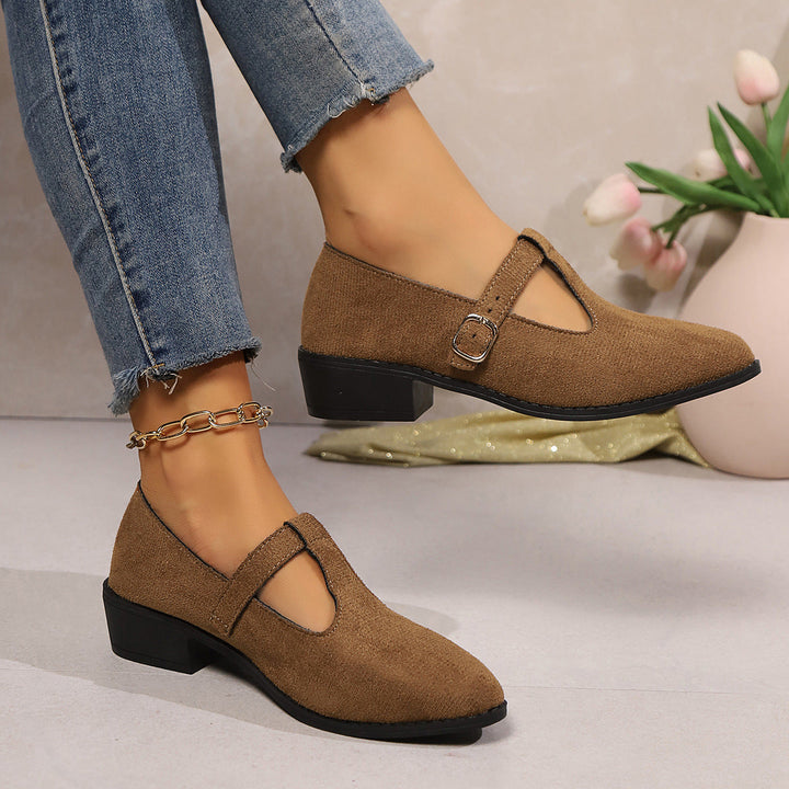 Damen Lack-Mary-Jane-Ballerinas mit spitzer Kappe, verstellbarem Riemen und kleinem Blockabsatz Mune Fashion