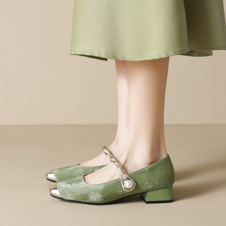 Elegant Women's Ballet Flats with Pearl Embellishments