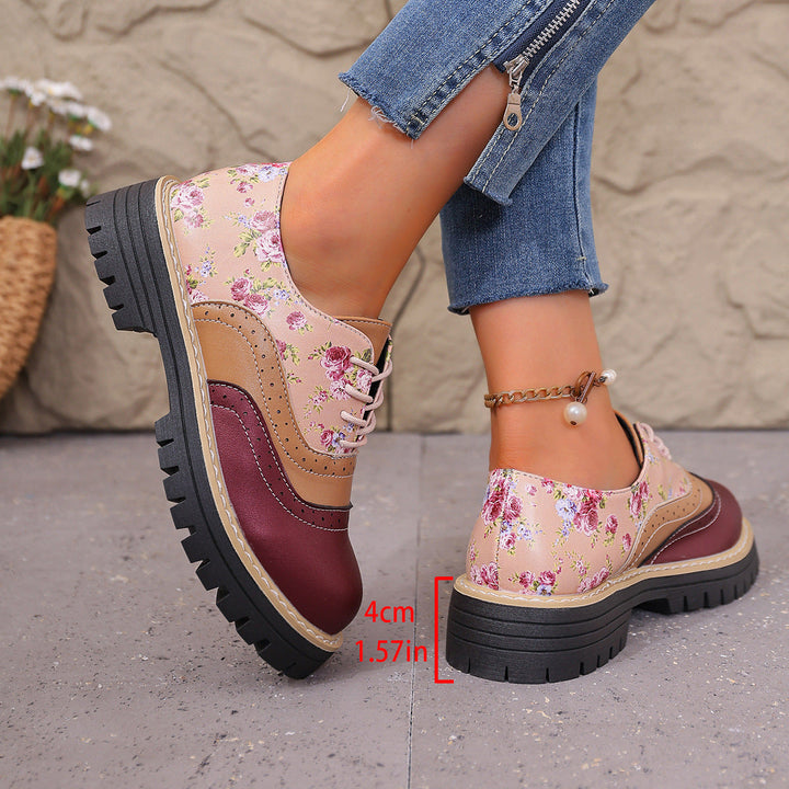 Women's floral brogue lace-up shoes with layered material mix and patterned rubber sole Mune Fashion
