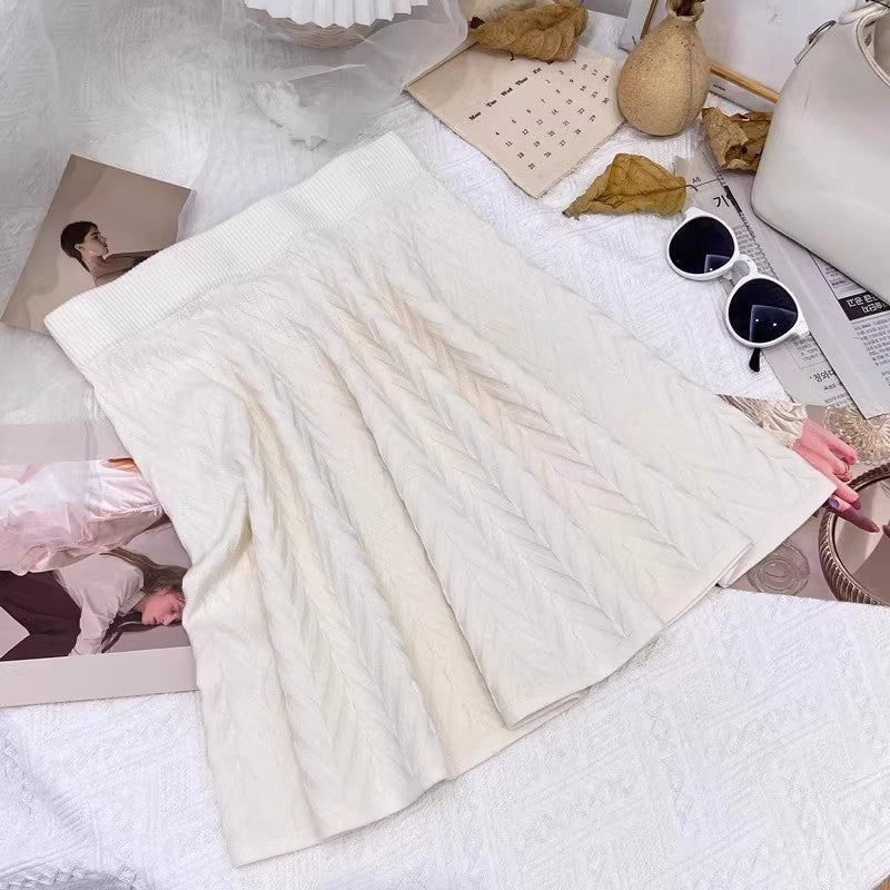 Women Pleated Knitted Skirt with Cable Pattern Mune Fashion