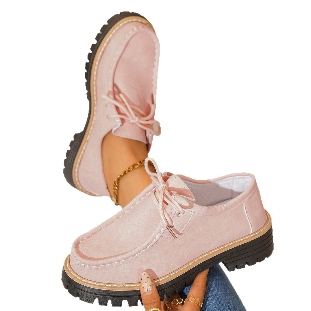 Women Robust Lace-Up Moccasin with Profiled Rubber Sole and Contrast Stitch Mune Fashion