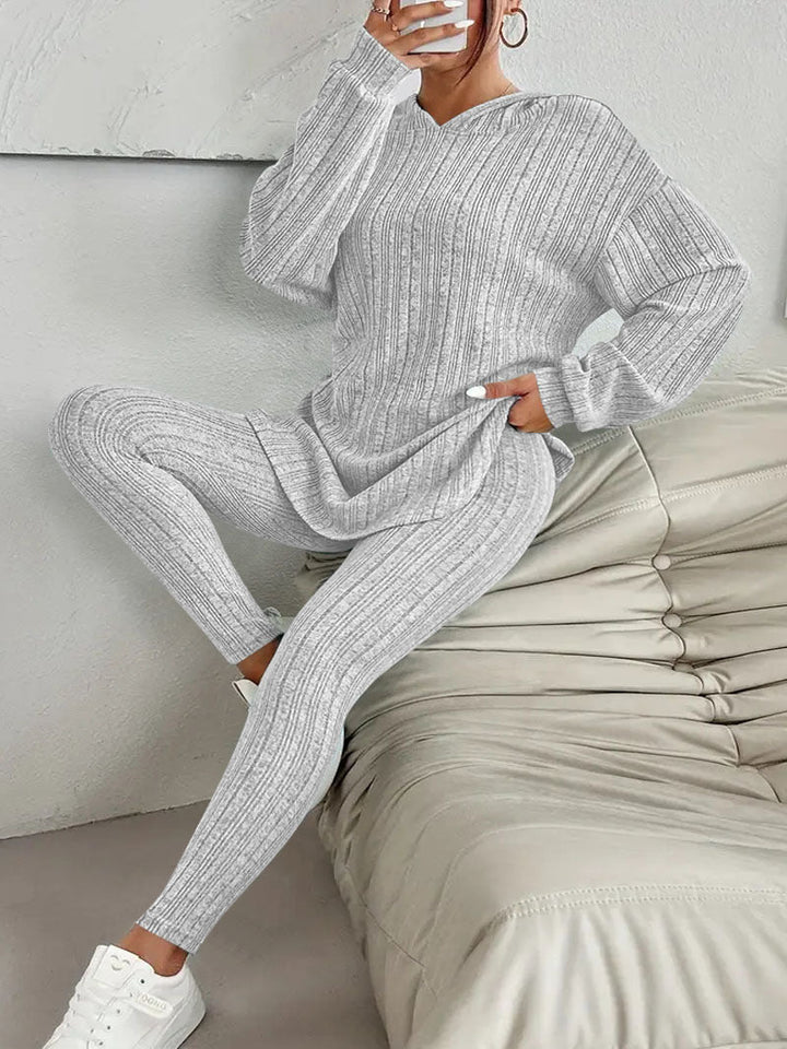 Women's Ribbed Lounge Set in Knit with Oversized Hoodie and High-Waist Leggings Mune Fashion