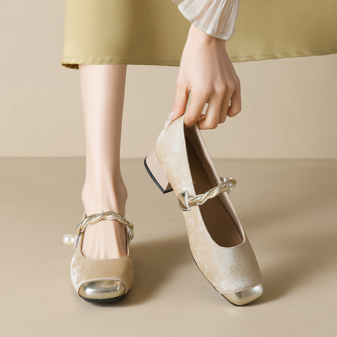 Elegant Women's Ballet Flats with Pearl Embellishments