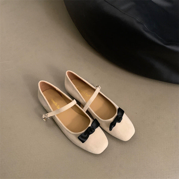 Elegant Women's Ballerina Flats with Mary Jane Strap and Bow Detail