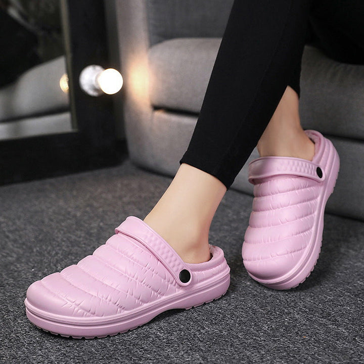 Comfortable Women's Slippers with Insulated Lining and Non-Slip Sole