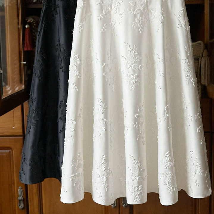 Ladies Elegant Maxi Skirt with Floral Relief Mune Fashion