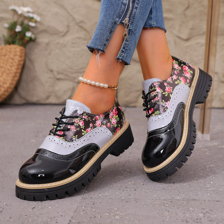 Women's floral brogue lace-up shoes with layered material mix and patterned rubber sole Mune Fashion
