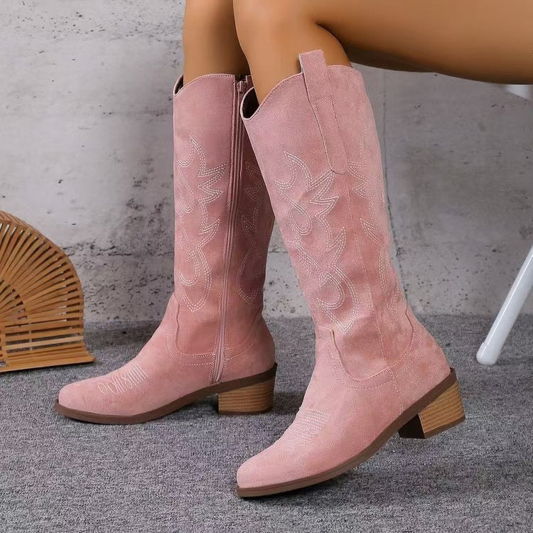 Ladies Western boots made of suede with decorative embroidery, side zipper, and mid-high block heel Mune Fashion