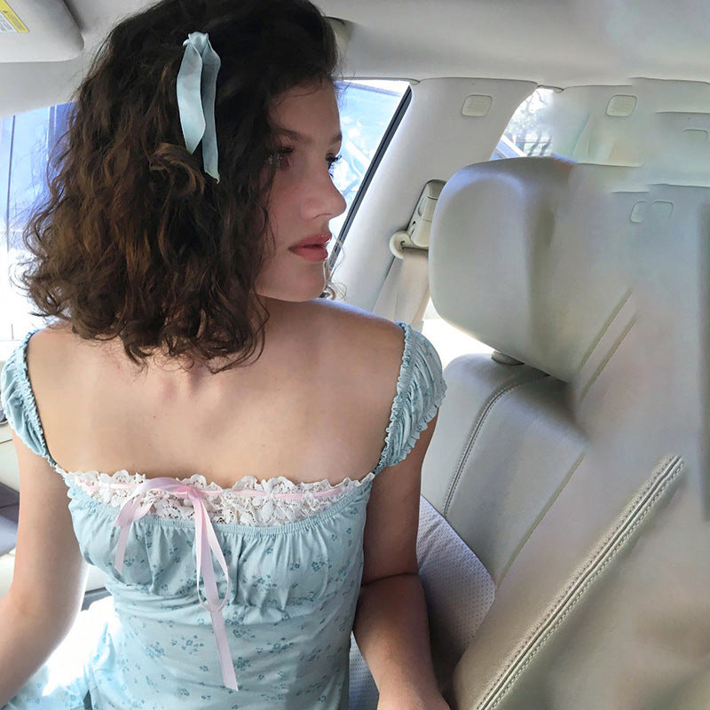 Women's Nightdress with Delicate Lace Decoration and Playful Ruffles