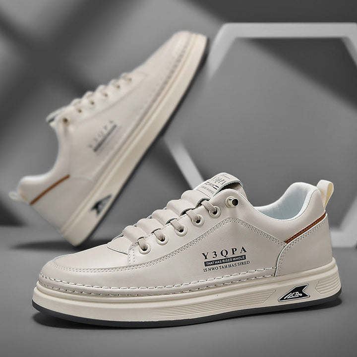 Men's Low-Top City Sneaker made of synthetic leather with thick comfort sole and discreet logo embossing Mune Fashion