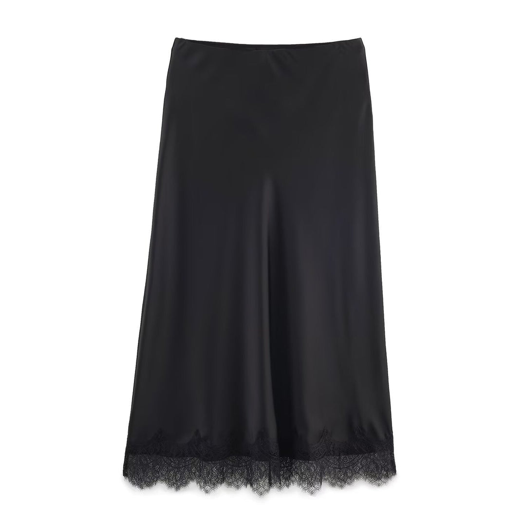 Women's Elegant Nightgown with Delicate Lace Trim