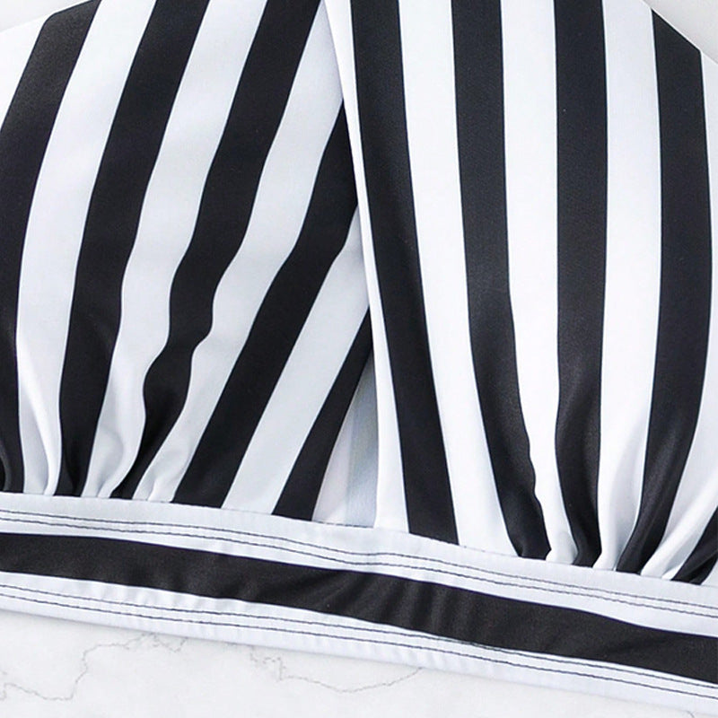Ladies' sport bikini top with graceful knot and striped design Mune Fashion