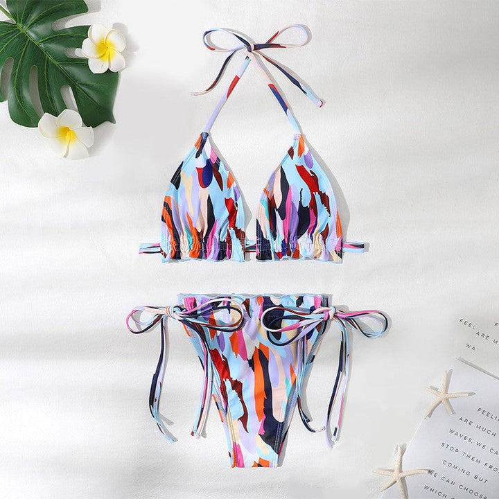 Women's triangle bikini with adjustable straps and ruffle design Mune Fashion