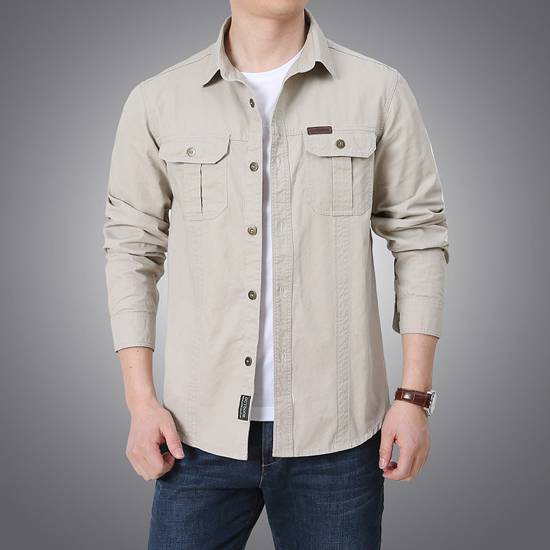 Men's urban worker shirt made of washed cotton twill with double chest pockets and contrast stitching.