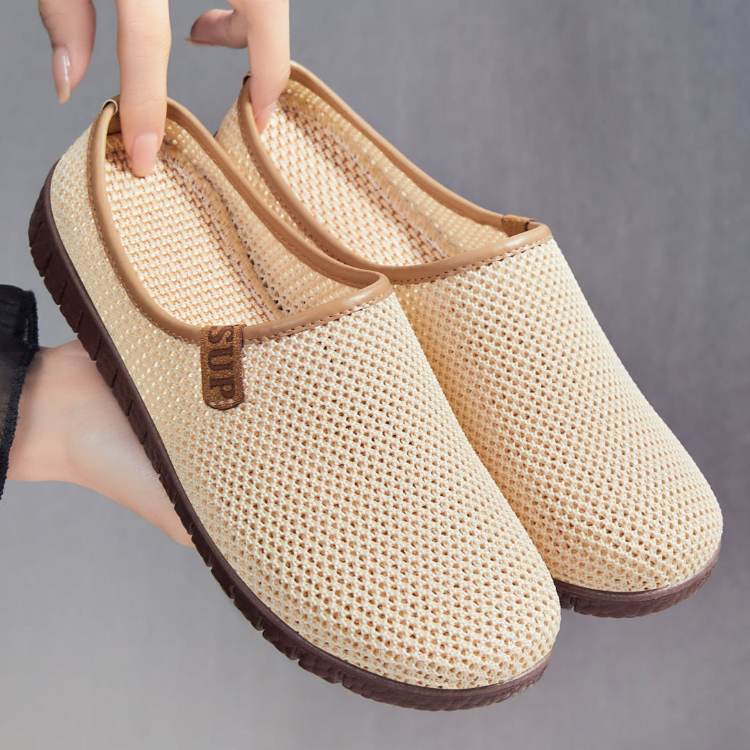 Women's Comfortable Mesh Clogs with Non-Slip Sole