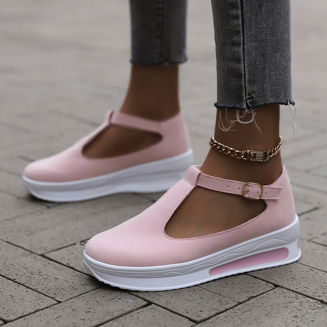 Women's Comfortable and Fashionable Mary Janes with Adjustable Strap