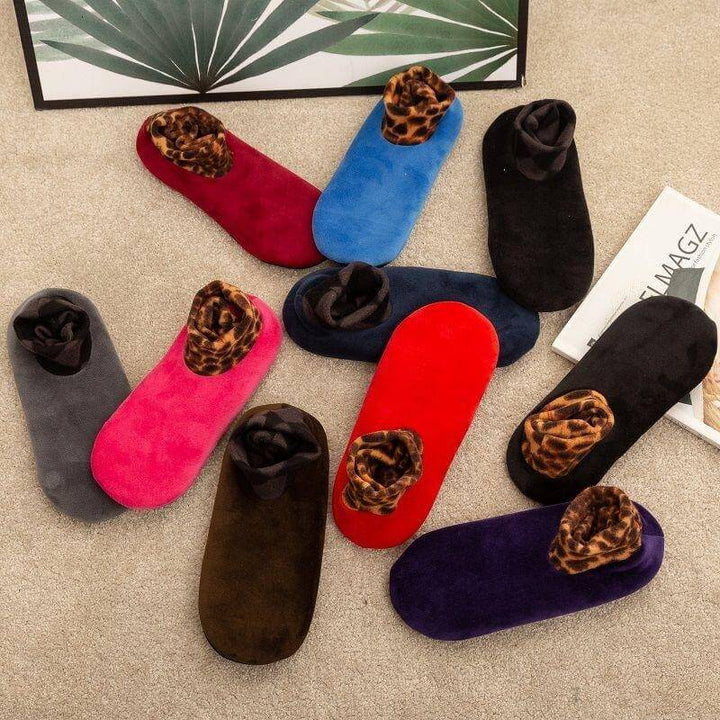 BowLift | Non-slip thermal socks for indoor use