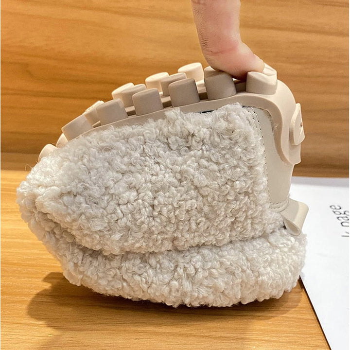 Mune | Comfortable Slippers