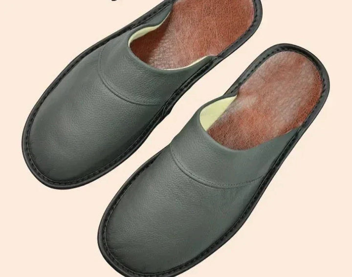 Mune Fashion | Comfortable Slippers for Men Made of Black Cowhide