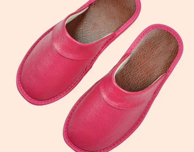 Mune Fashion | Comfortable Slippers for Men Made of Black Cowhide